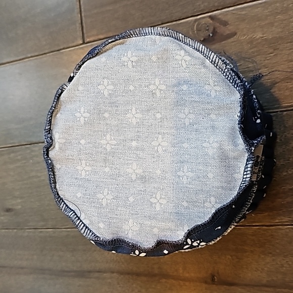 Longaberger Small Button Basket with Fabric Liner, Vintage 1996 - Picture 6 of 7